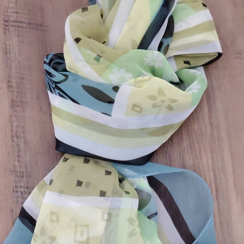 Green multi colored nylon neck scarf